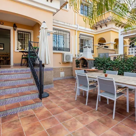 Hébergement de vacances Beautiful 3 Bed In Torrevieja