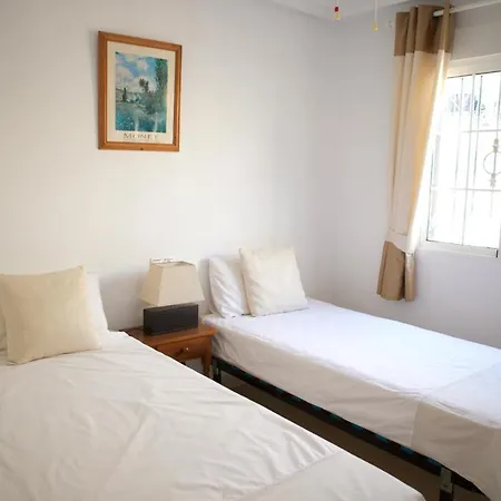 Beautiful 3 Bed In Holiday home *