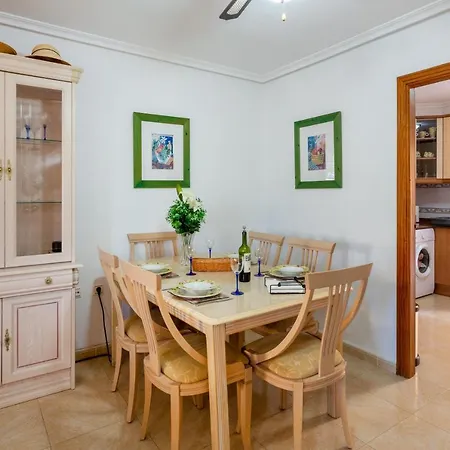 Beautiful 3 Bed In *