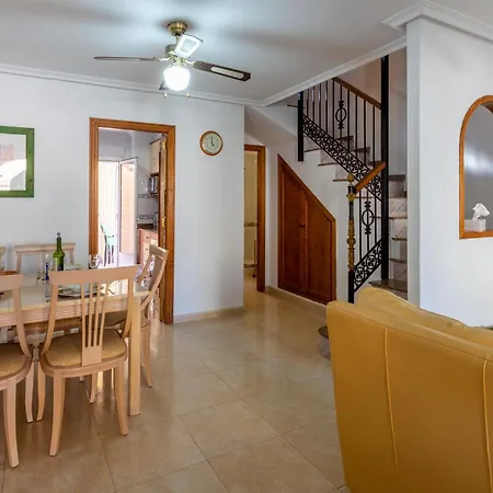 Beautiful 3 Bed In Torrevieja